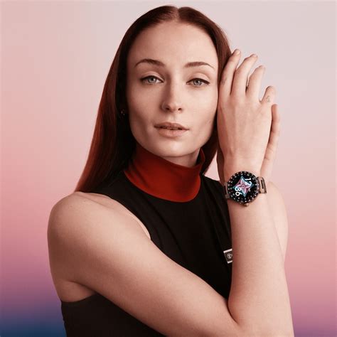 sophie turner louis vuitton|tambour horizon light up.